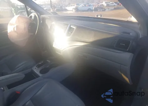 2018 Honda Pilot Ex-L z USA, uszkodzony, nr VIN 5FNYF6H53JB046364